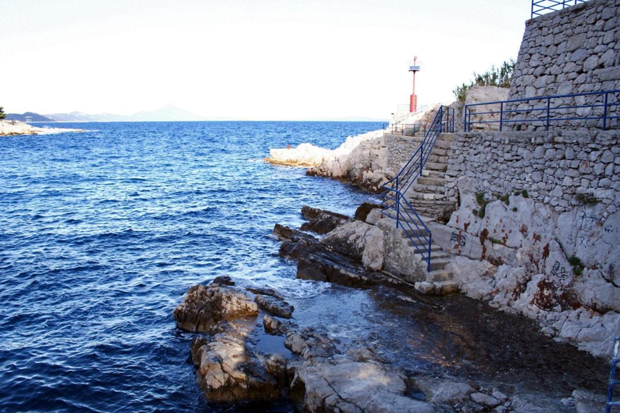 Apartments By The Sea Veli Losinj, Losinj - 19196 المظهر الخارجي الصورة